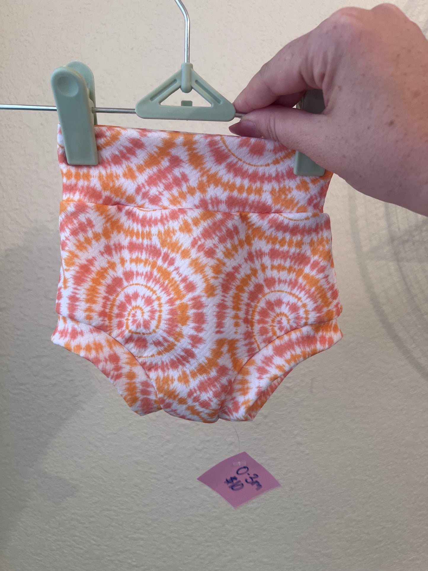 Peach tie dye bummies
