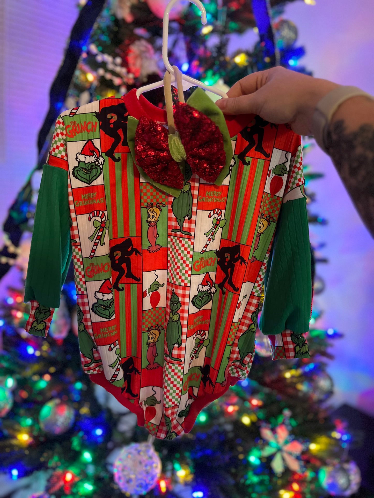 Merry Grinchmas Outfit with Bow