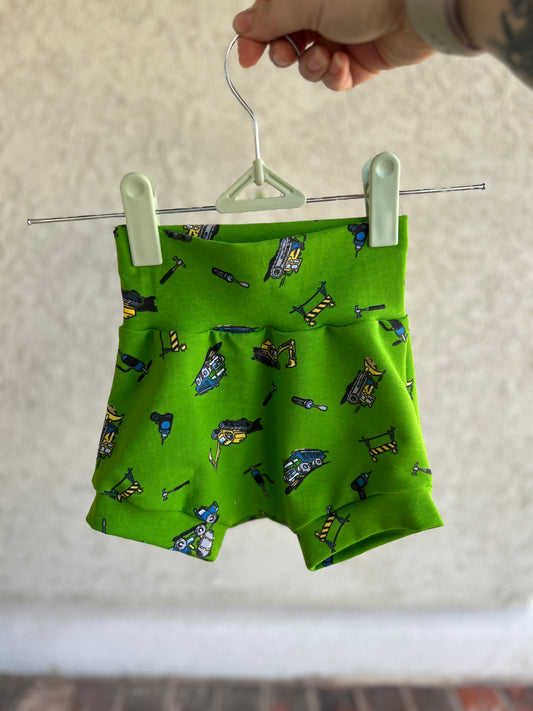 Green car shorties