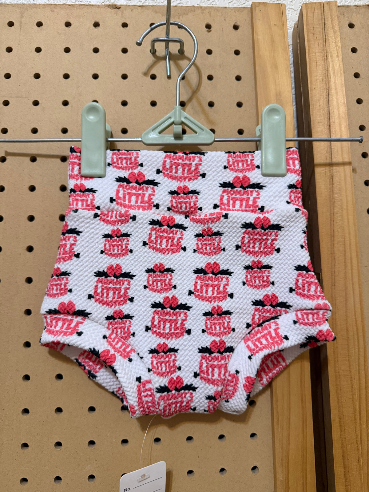 Mommy’s monster bummies